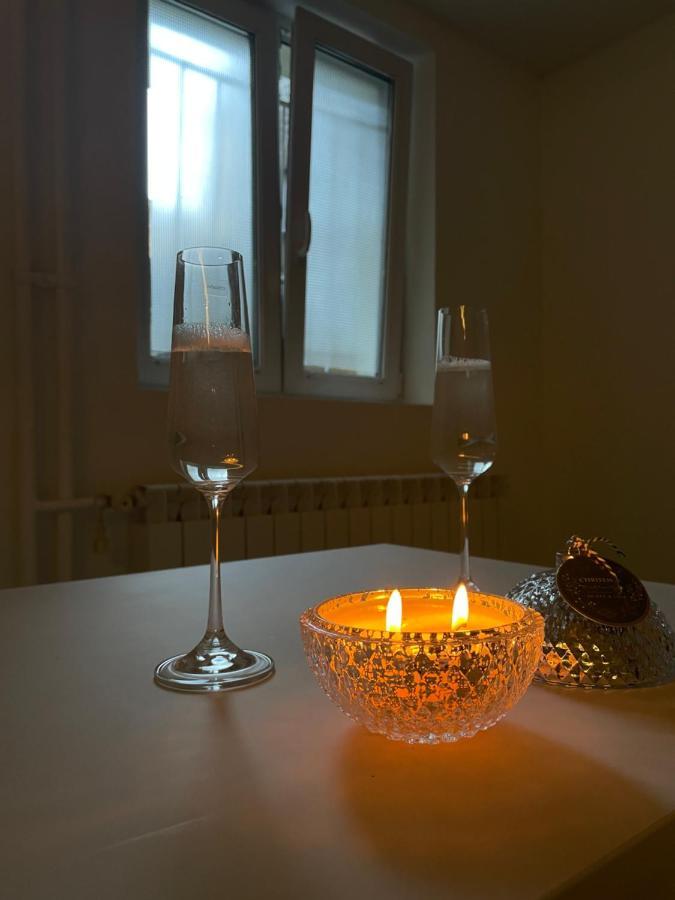 Alexandar13 Appartement Belgrado Buitenkant foto